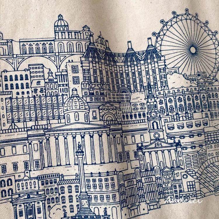 Skyline of London Town National Gallery Tote Bag with Zip - Casualruby