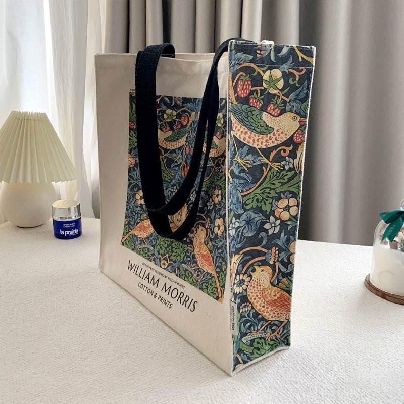 William Morris «Ο Κλέφτης της Φράουλας»