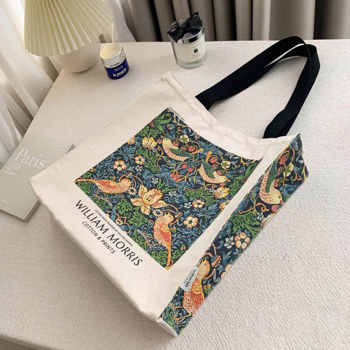 William Morris «Ο Κλέφτης της Φράουλας»